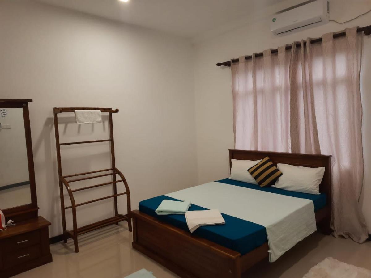 Vidushi Home Minuwangoda Luaran gambar