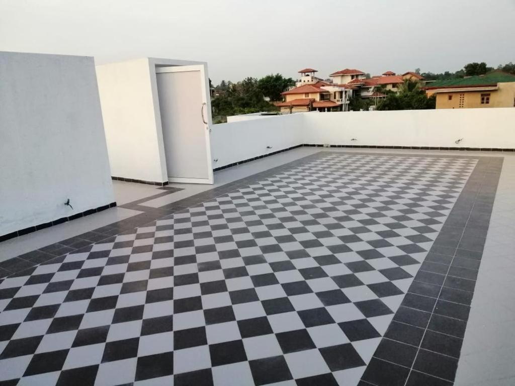 Vidushi Home Minuwangoda Luaran gambar