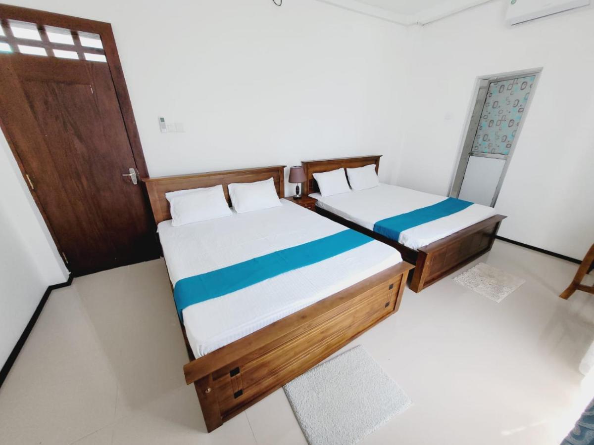 Vidushi Home Minuwangoda Luaran gambar