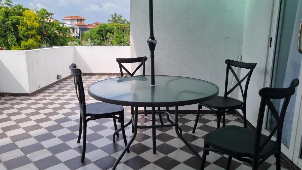 Vidushi Home Minuwangoda Luaran gambar