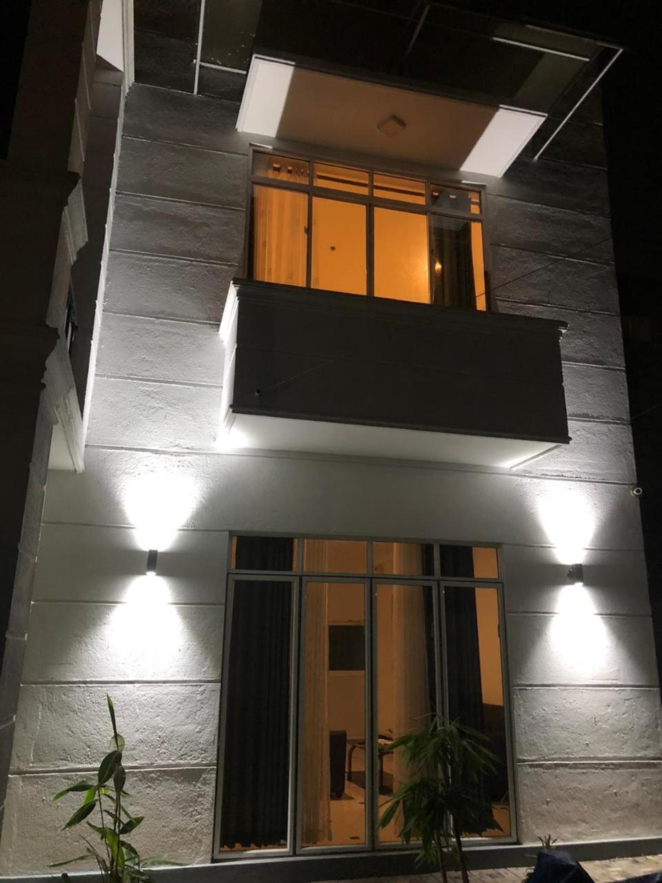 Vidushi Home Minuwangoda Luaran gambar